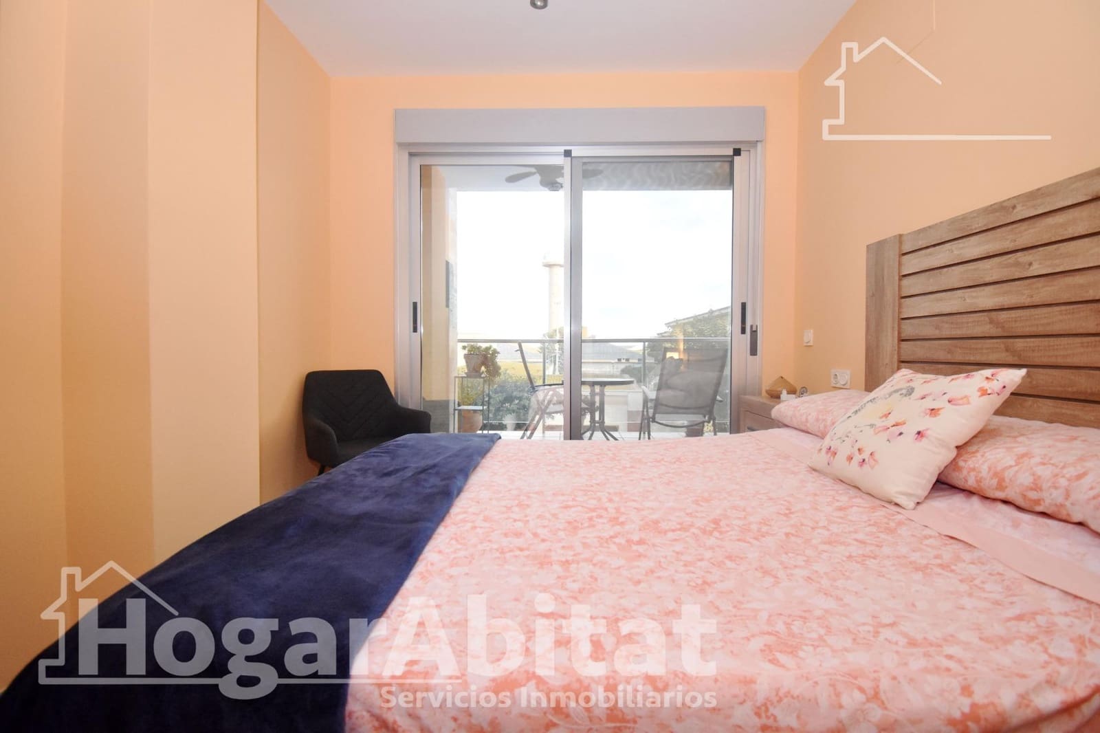 2 bedroom Flat for sale in Castello de la Plana with garage - € 230,000 (Ref: 9387967)