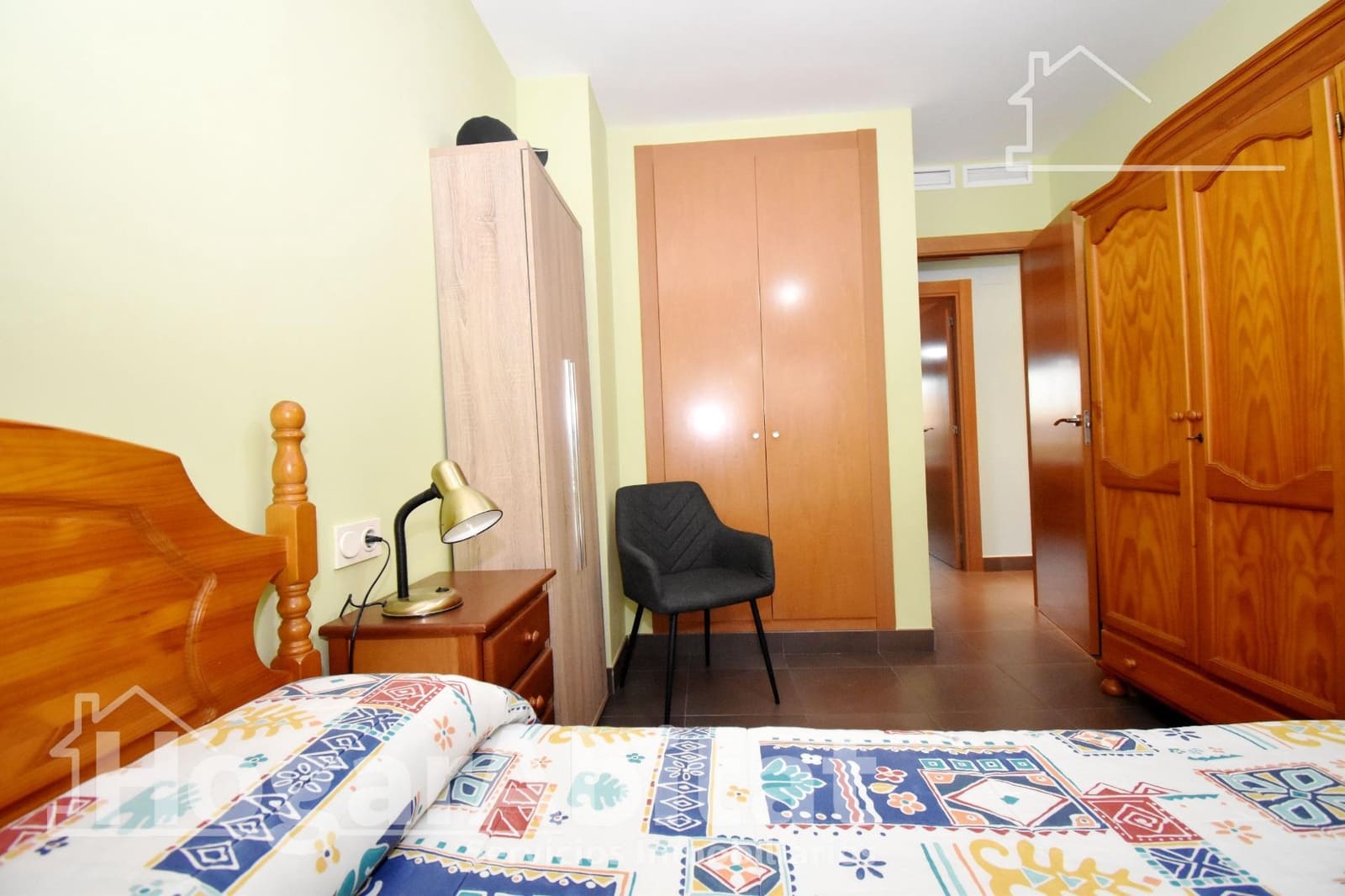 2 bedroom Flat for sale in Castello de la Plana with garage - € 230,000 (Ref: 9387967)