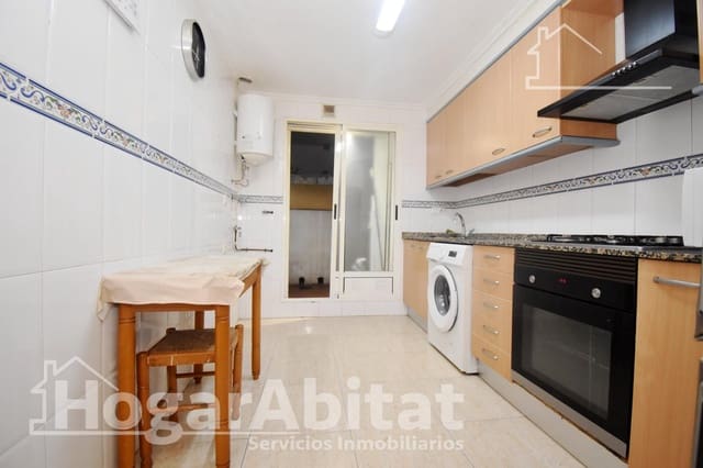 3 soverom Leilighet til salgs i Oeste, Castelló de la Plana med garasje - € 165 000 (Ref: 9387968)