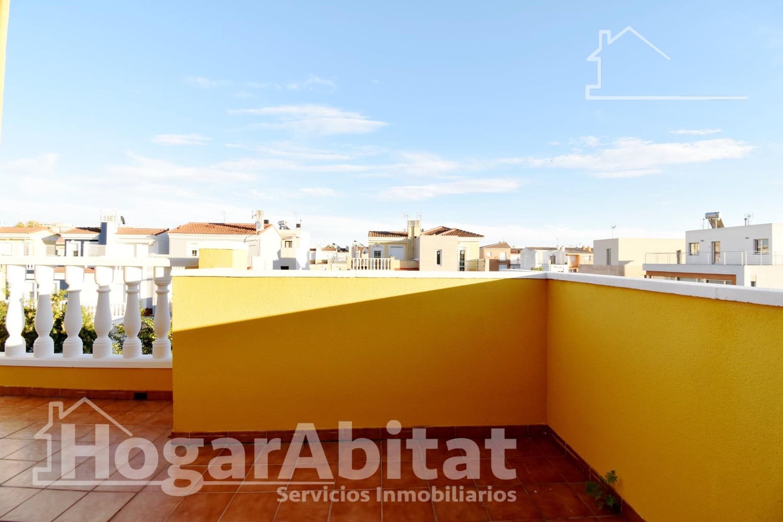 3 slaapkamer Rijtjeshuis te koop in Cullera met zwembad garage - € 350.000 (Ref: 9387971)