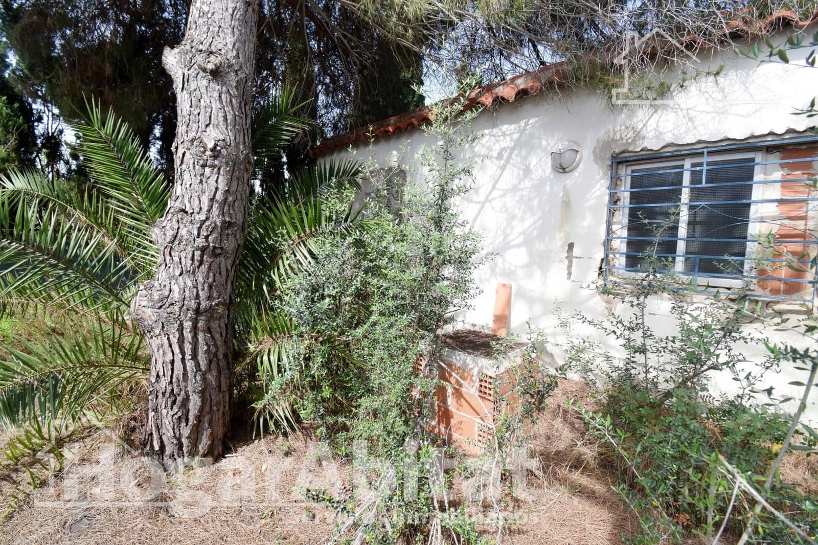 4 bedroom Villa for sale in Nules with pool garage - € 159,000 (Ref: 9387976)