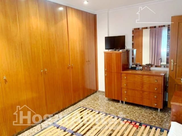 Piso de 4 habitaciones en Sueca en venta - 150.000 € (Ref: 9390938)