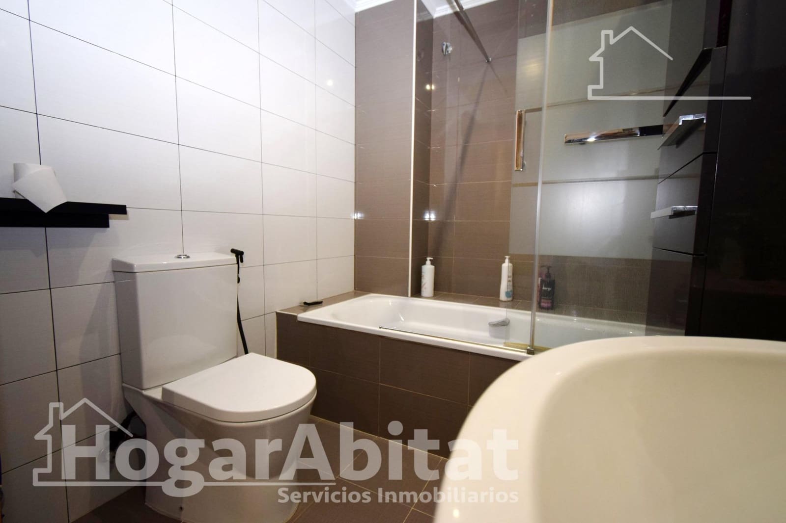 2 slaapkamer Flat te koop in Alfafar met garage - € 260.000 (Ref: 9390939)