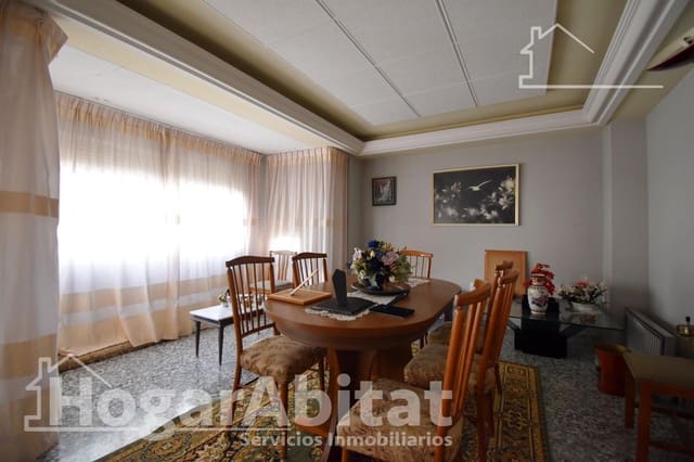 4 bedroom Townhouse for sale in Gandia with garage - € 450,000 (Ref: 9390949)