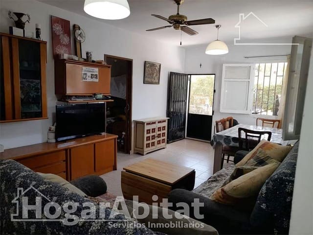 4 slaapkamer Villa te koop in Alfarp met zwembad garage - € 195.000 (Ref: 9396040)