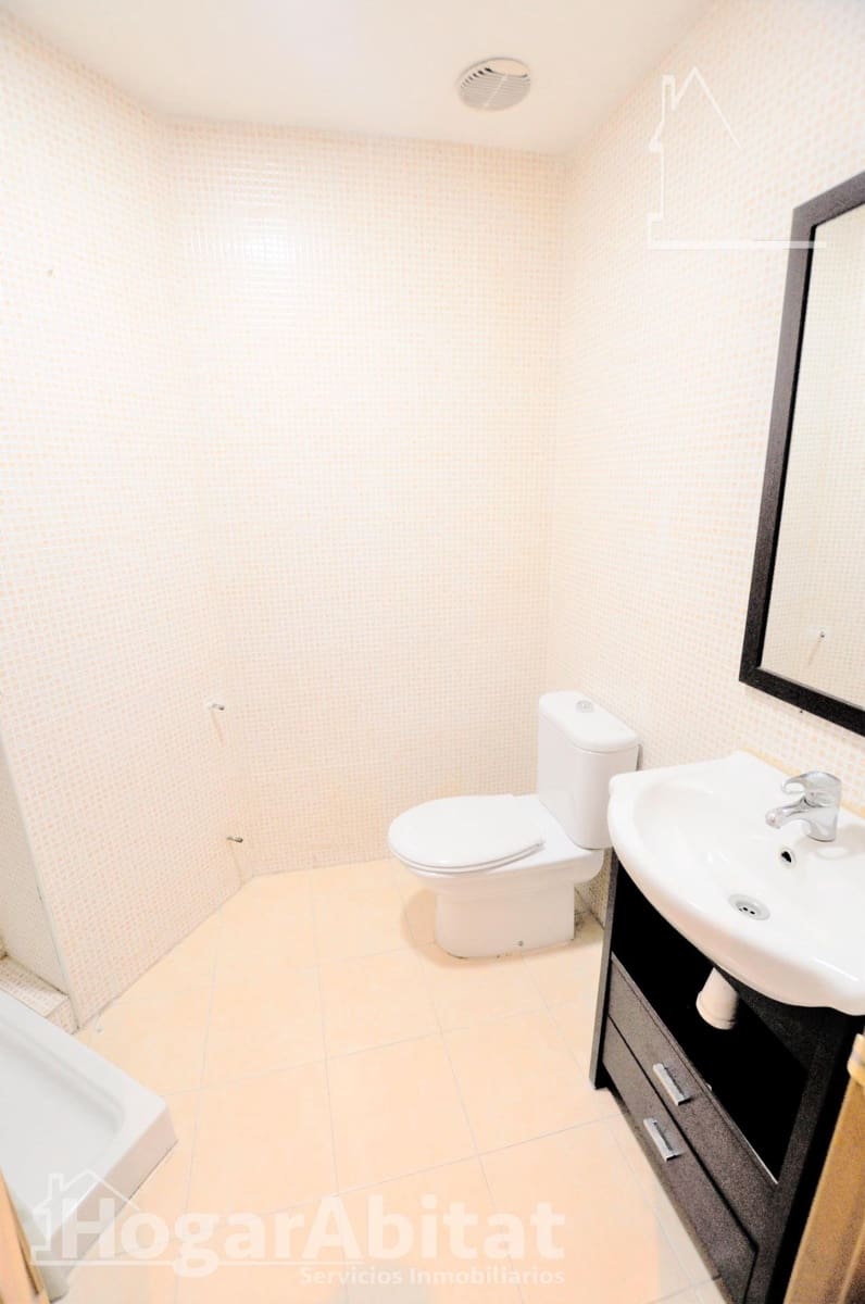 3 bedroom Flat for sale in Xirivella with garage - € 200,000 (Ref: 9396041)