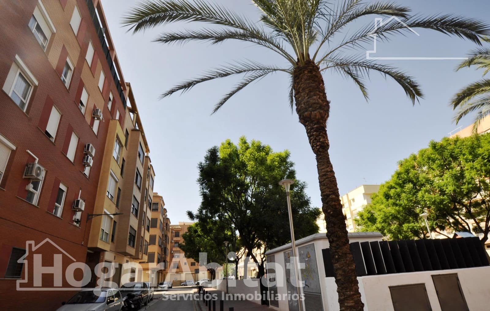 3 bedroom Flat for sale in Xirivella with garage - € 200,000 (Ref: 9396041)