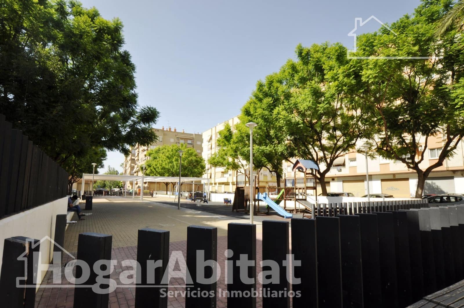 3 bedroom Flat for sale in Xirivella with garage - € 200,000 (Ref: 9396041)