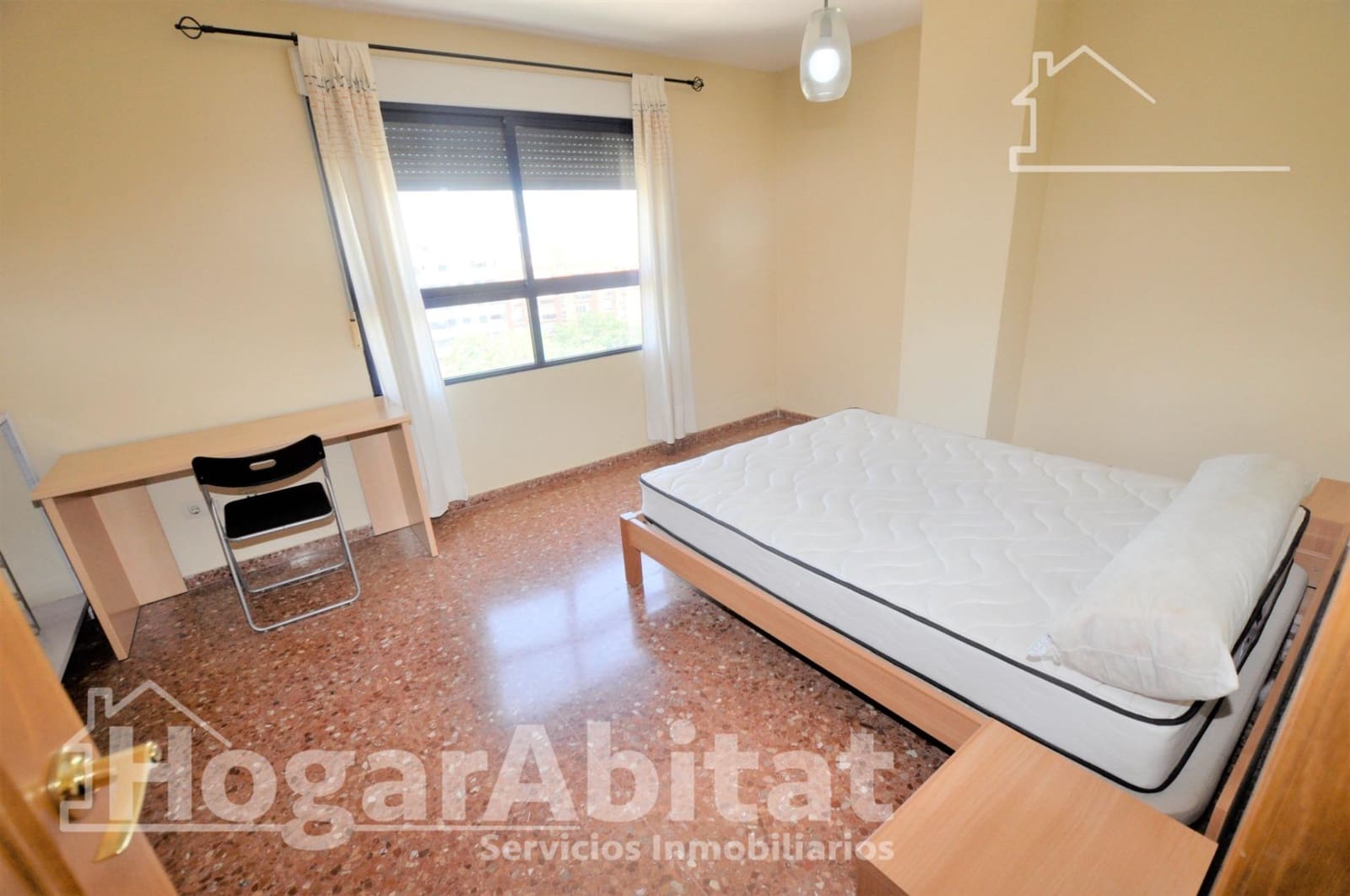2 sovrum Lägenhet till salu i Valencia stad med pool garage - 246 000 € (Ref: 9396047)