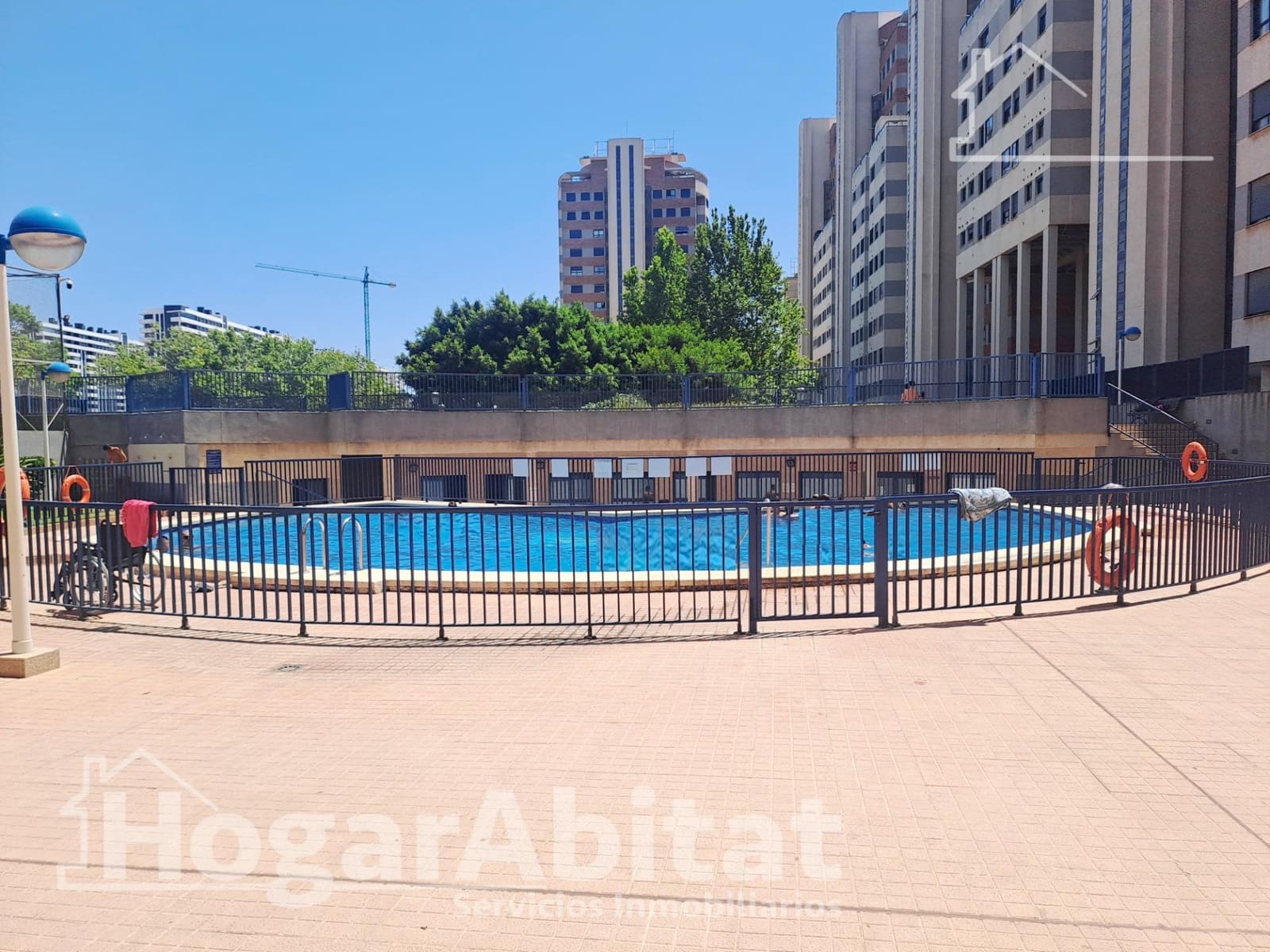 2 sovrum Lägenhet till salu i Valencia stad med pool garage - 246 000 € (Ref: 9396047)