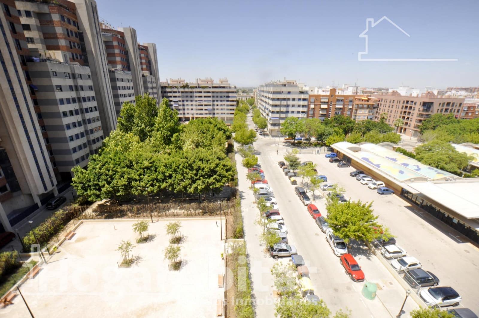 2 sovrum Lägenhet till salu i Valencia stad med pool garage - 246 000 € (Ref: 9396047)