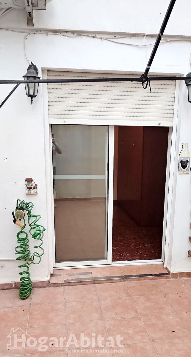 4 slaapkamer Flat te koop in Algemesi met garage - € 170.000 (Ref: 9396050)