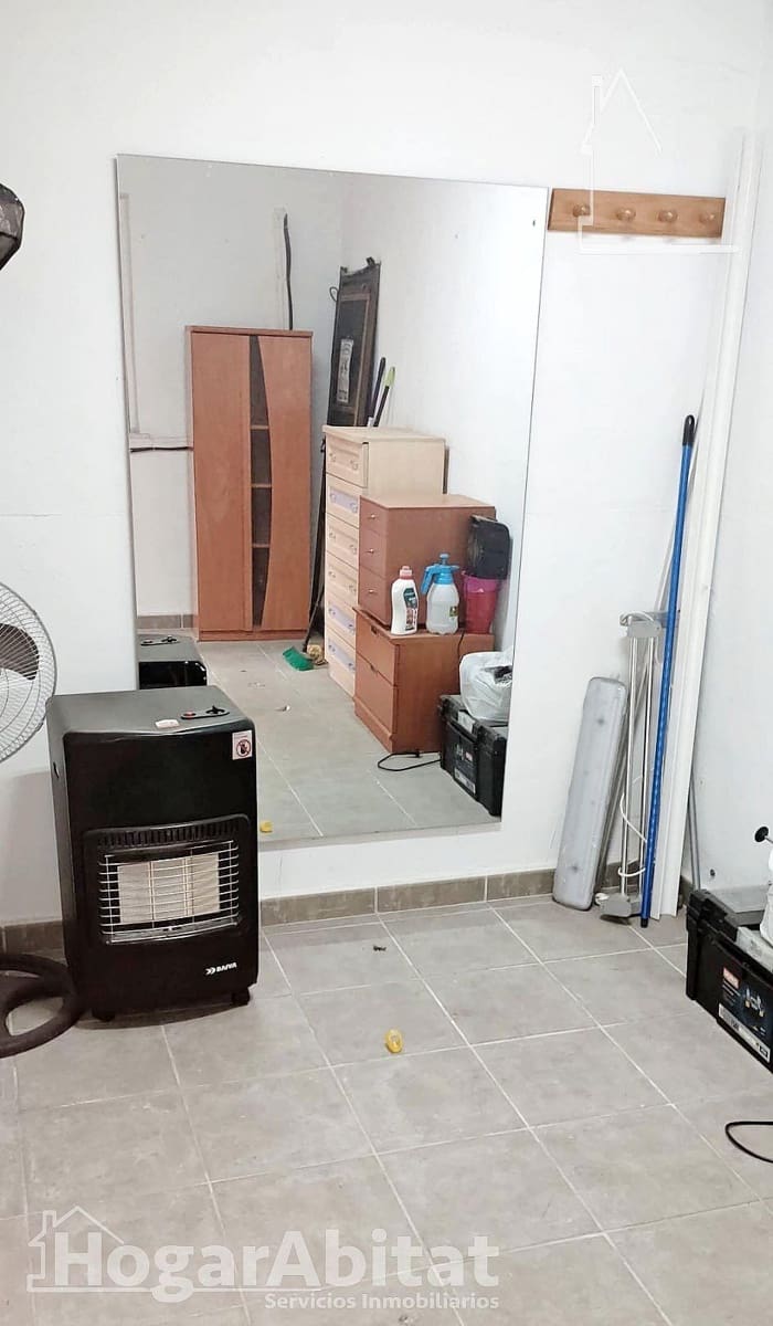 4 slaapkamer Flat te koop in Algemesi met garage - € 170.000 (Ref: 9396050)