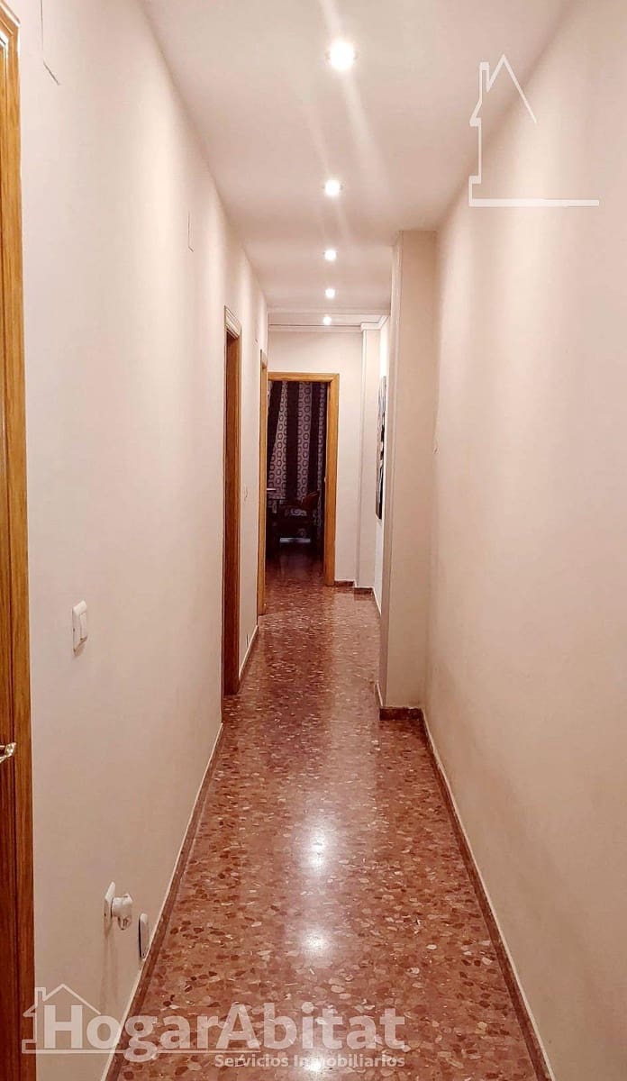 4 slaapkamer Flat te koop in Algemesi met garage - € 170.000 (Ref: 9396050)