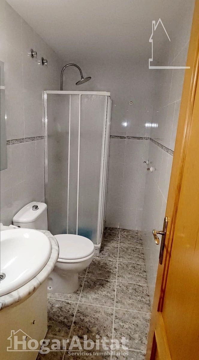 4 slaapkamer Flat te koop in Algemesi met garage - € 170.000 (Ref: 9396050)