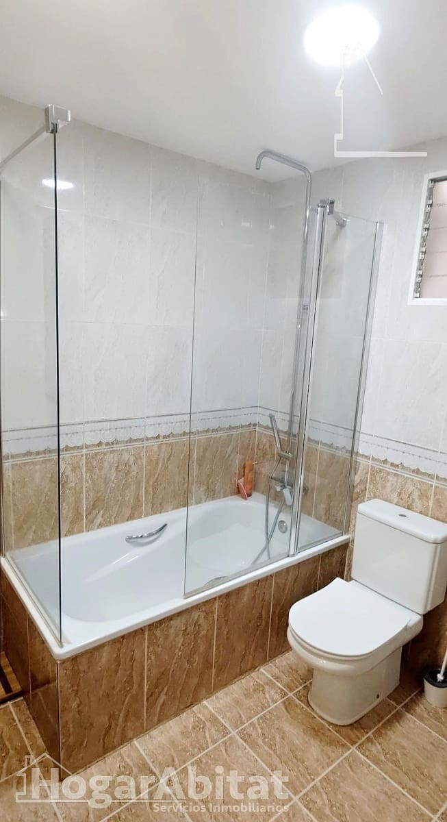 4 slaapkamer Flat te koop in Algemesi met garage - € 170.000 (Ref: 9396050)