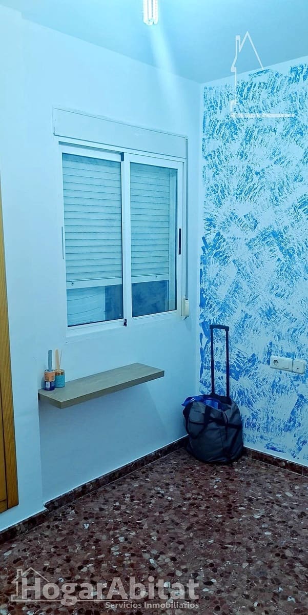 4 slaapkamer Flat te koop in Algemesi met garage - € 170.000 (Ref: 9396050)