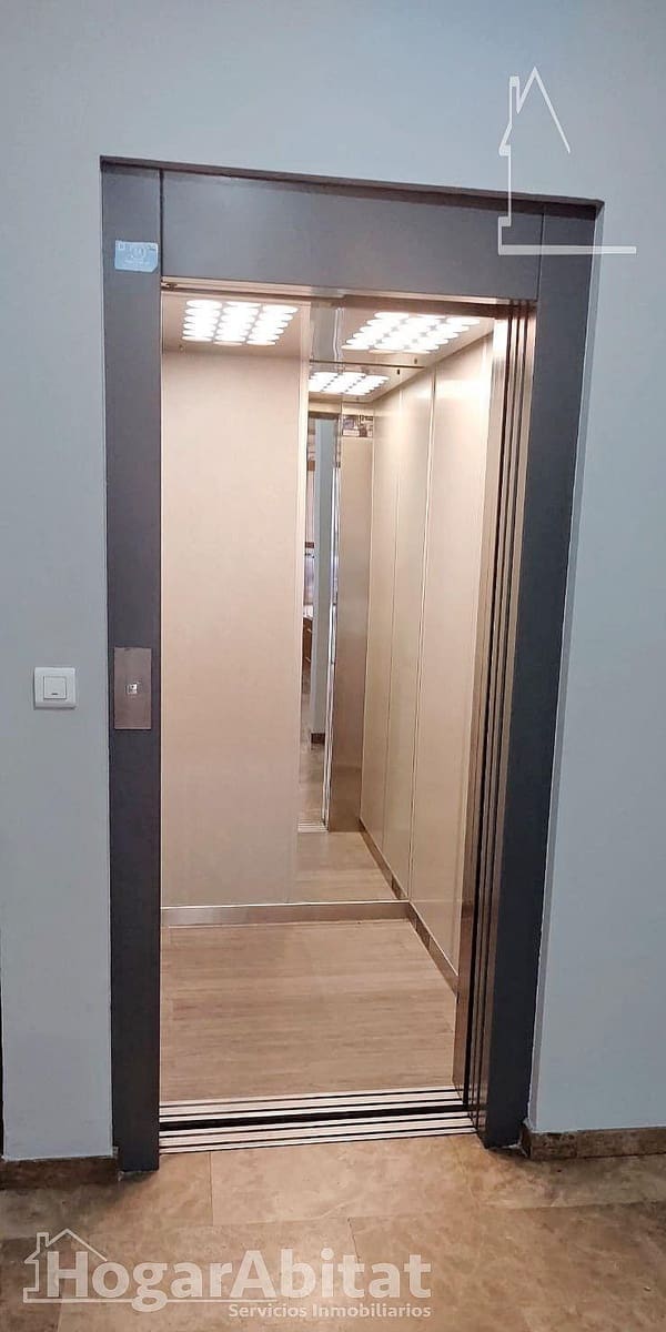 4 slaapkamer Flat te koop in Algemesi met garage - € 170.000 (Ref: 9396050)