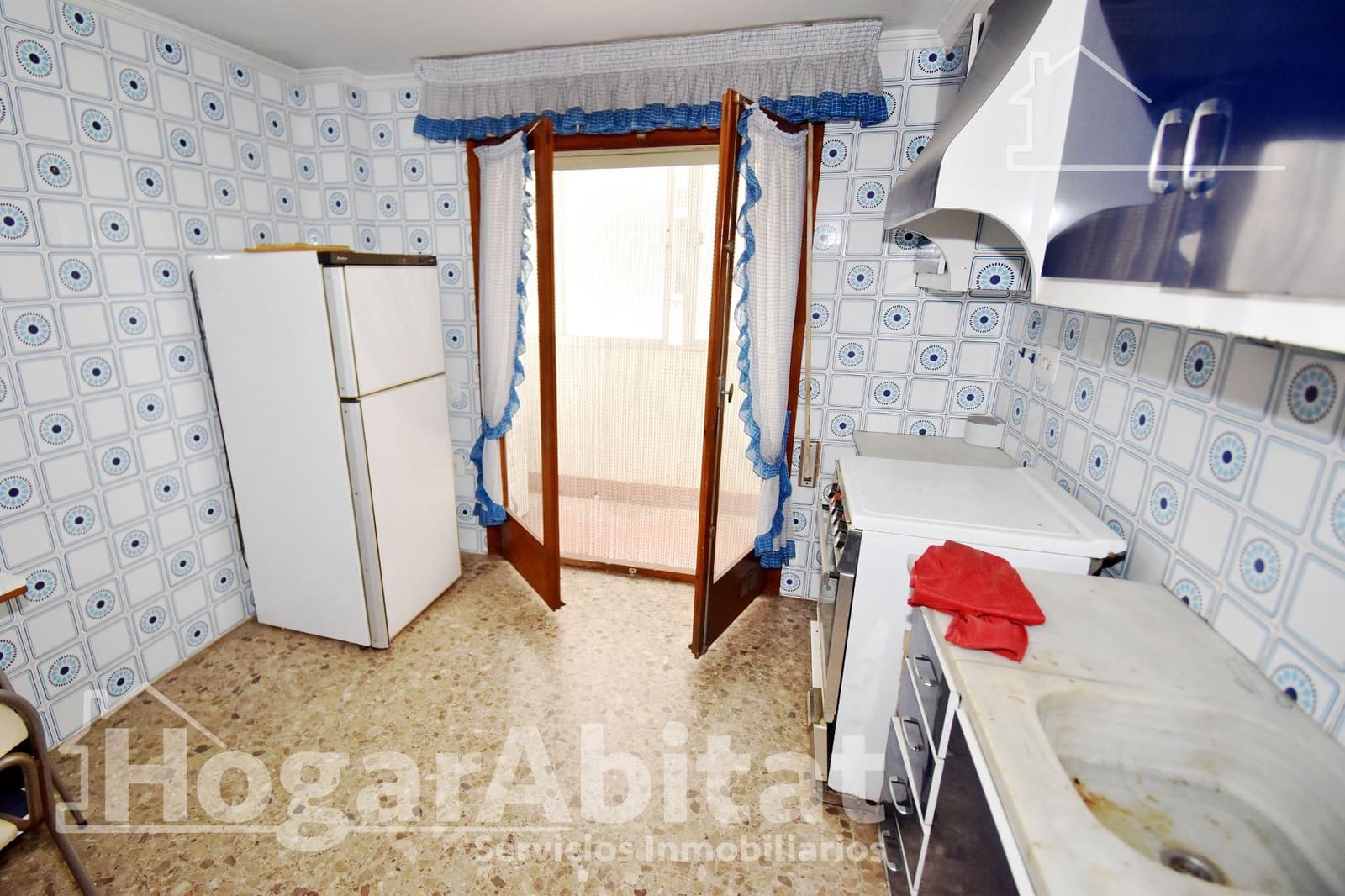 4 bedroom Flat for sale in L'Alcora - € 67,000 (Ref: 9396061)