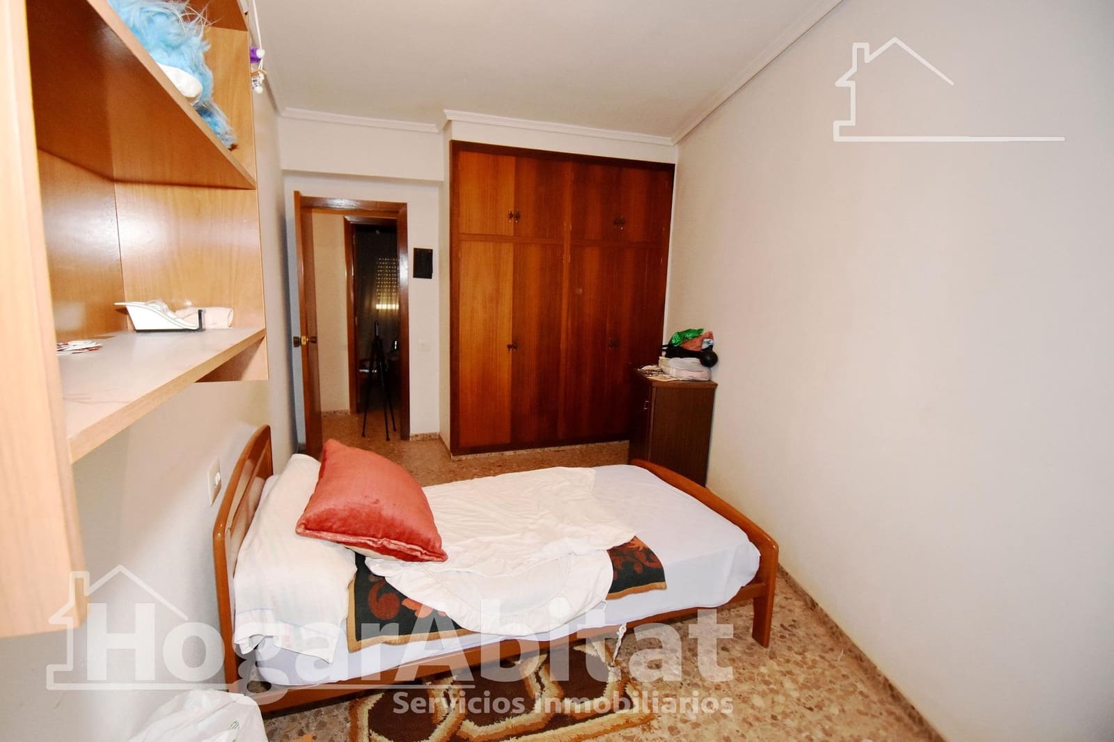 4 bedroom Flat for sale in L'Alcora - € 67,000 (Ref: 9396061)