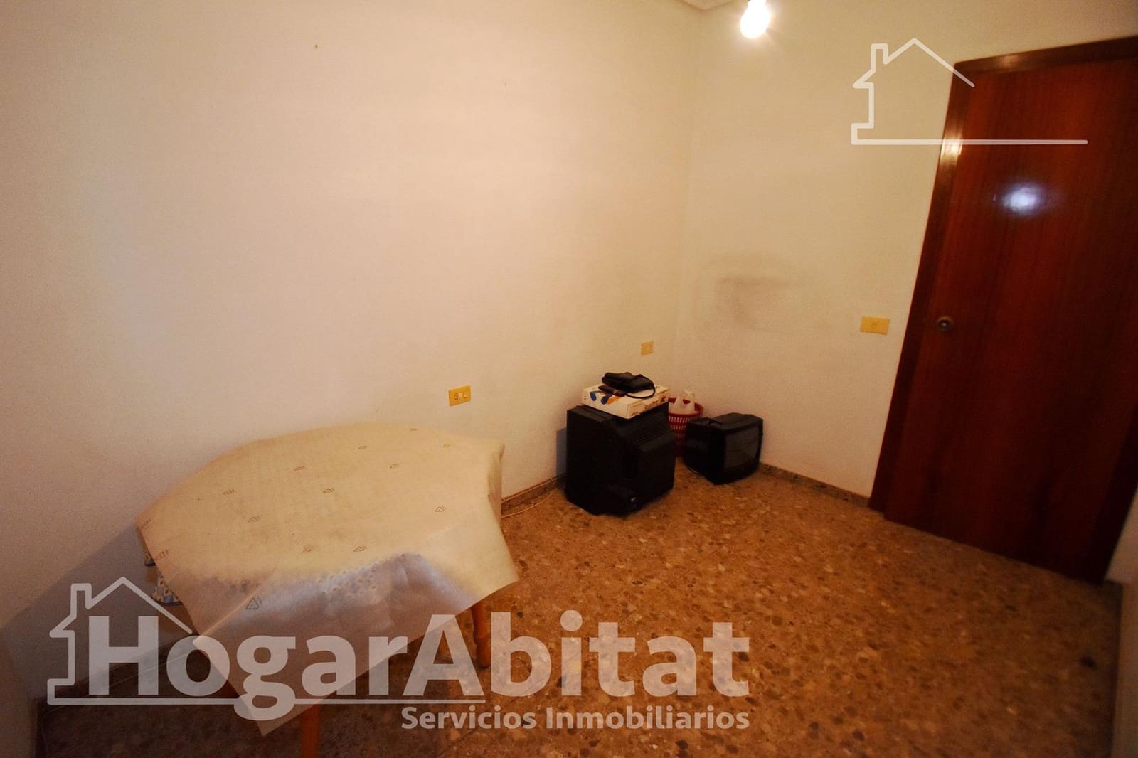 4 bedroom Flat for sale in L'Alcora - € 67,000 (Ref: 9396061)