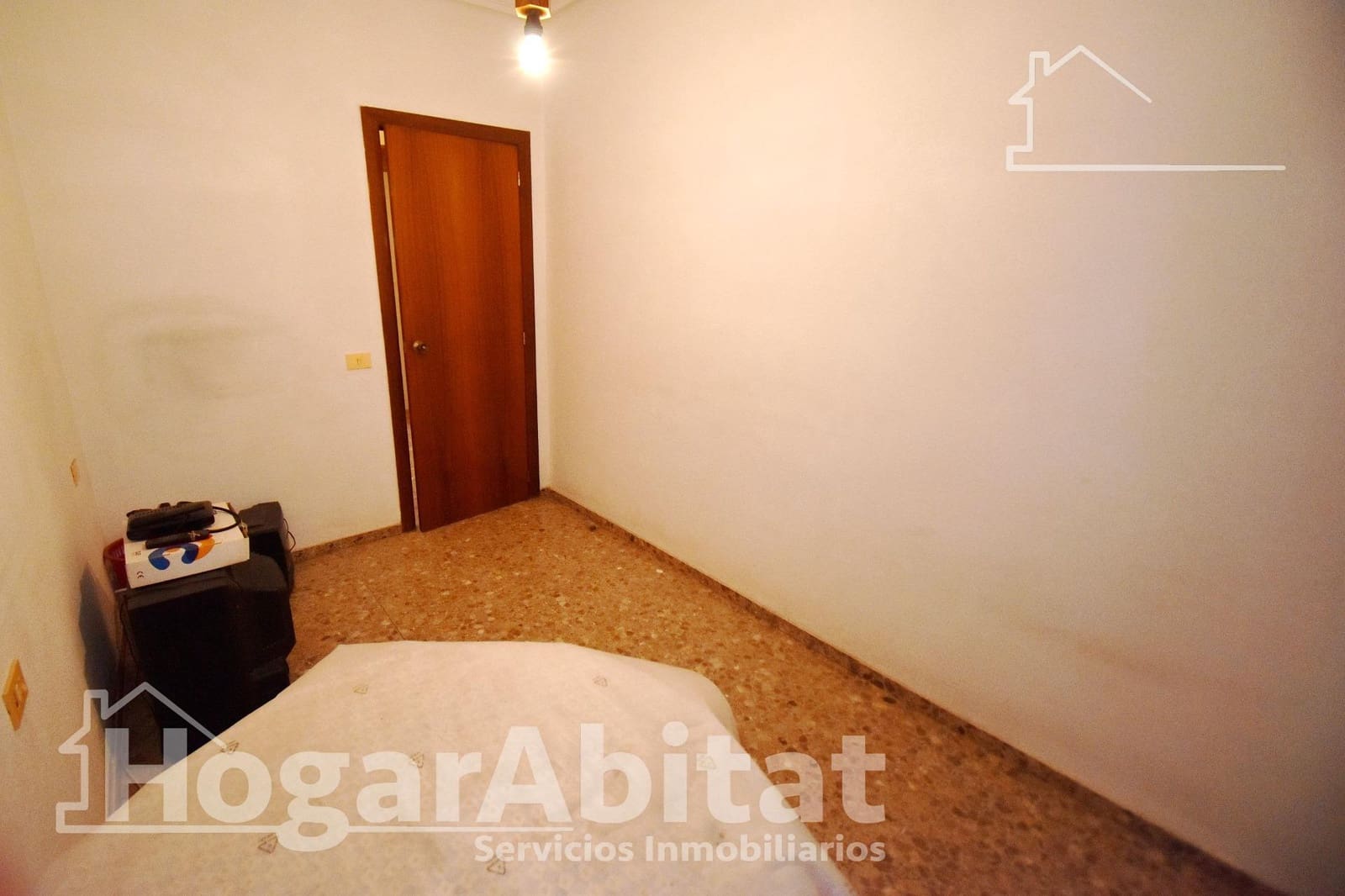 4 bedroom Flat for sale in L'Alcora - € 67,000 (Ref: 9396061)