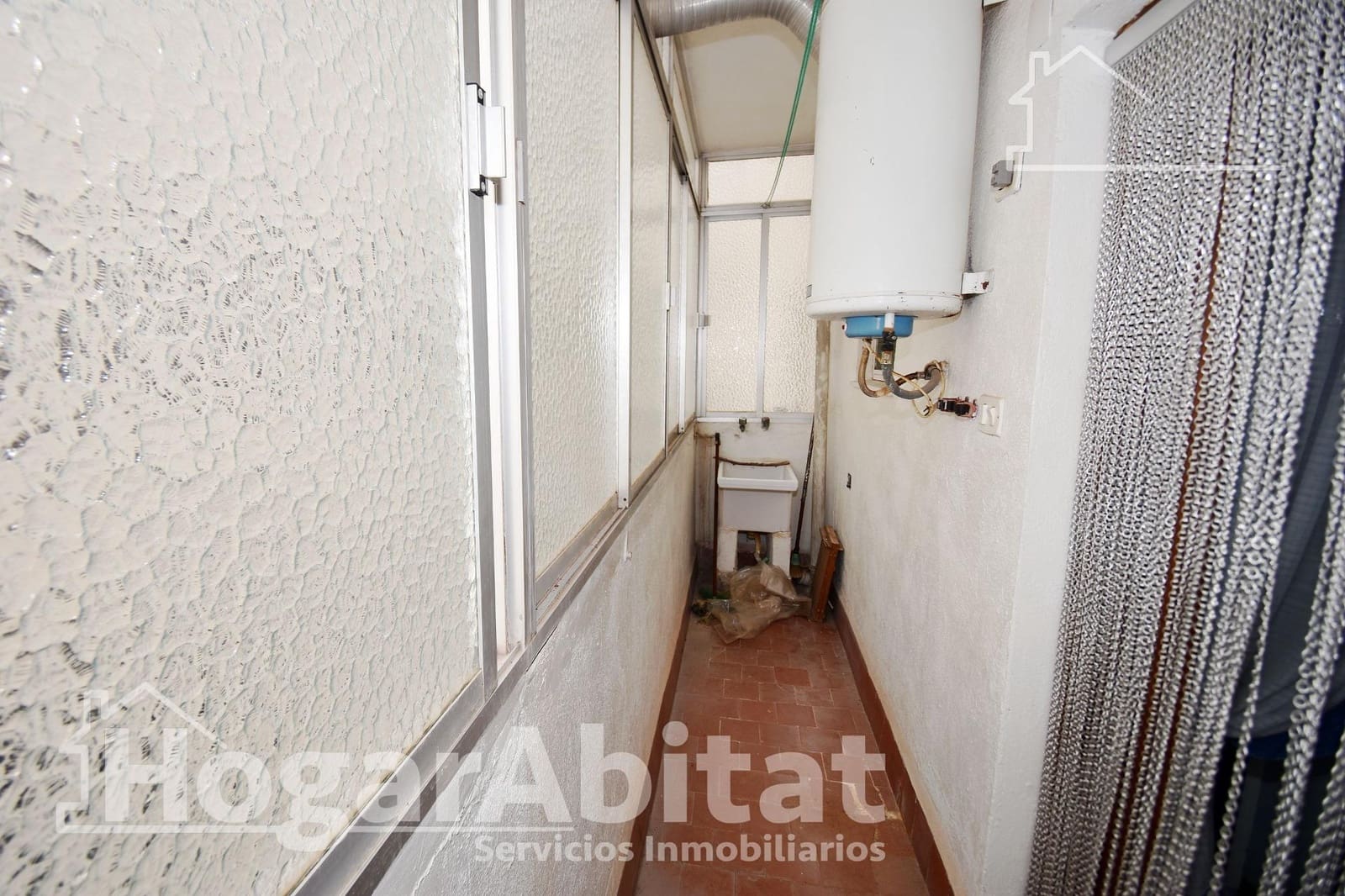 4 bedroom Flat for sale in L'Alcora - € 67,000 (Ref: 9396061)