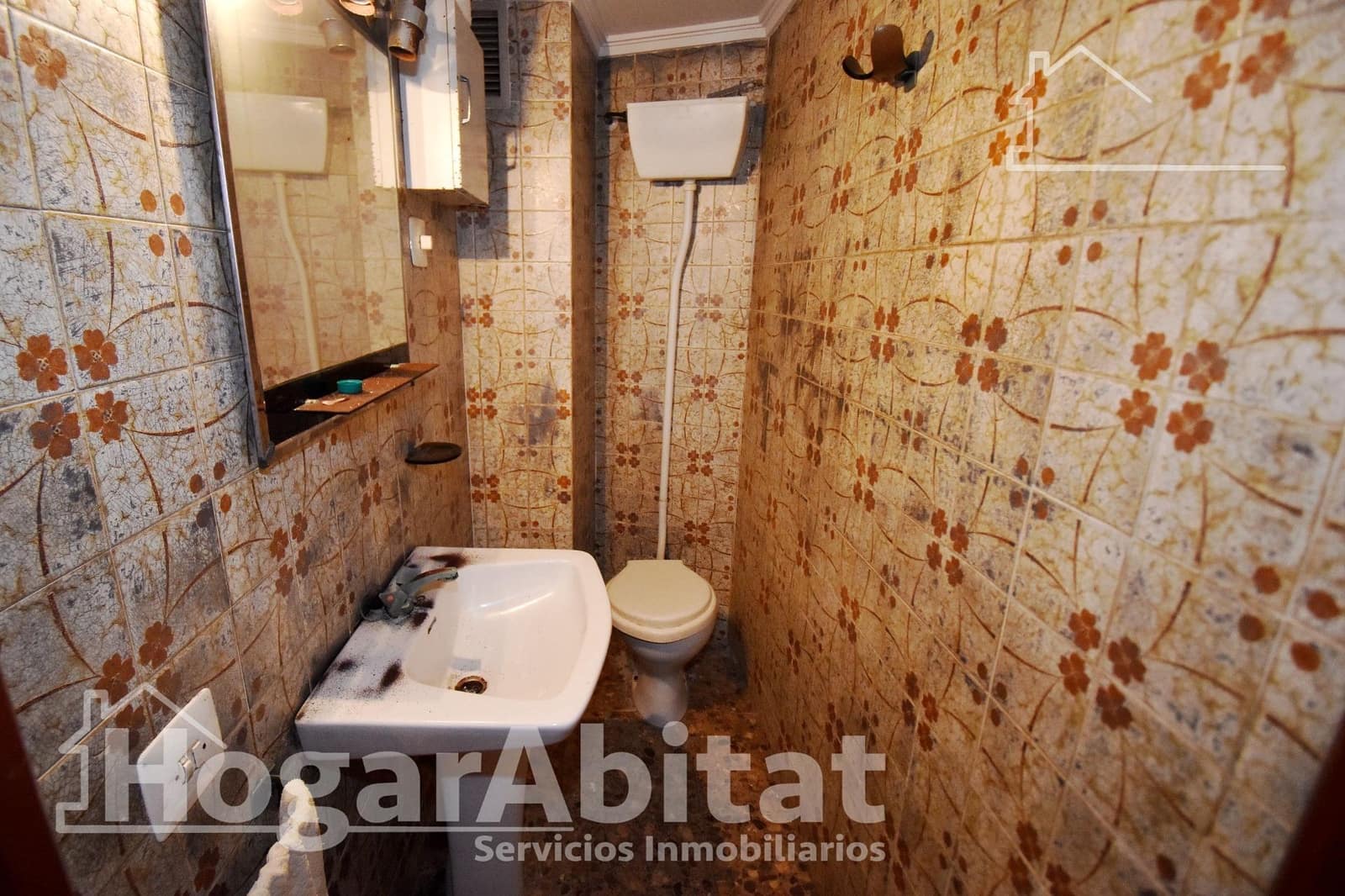 4 bedroom Flat for sale in L'Alcora - € 67,000 (Ref: 9396061)