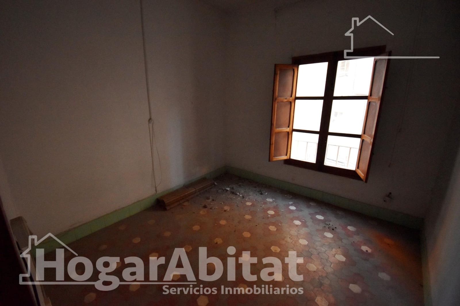 4 bedroom Townhouse for sale in L'Alcora - € 55,000 (Ref: 9396076)