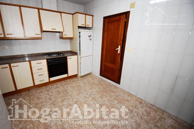 3 bedroom Townhouse for sale in L'Alcora - € 75,000 (Ref: 9396077)