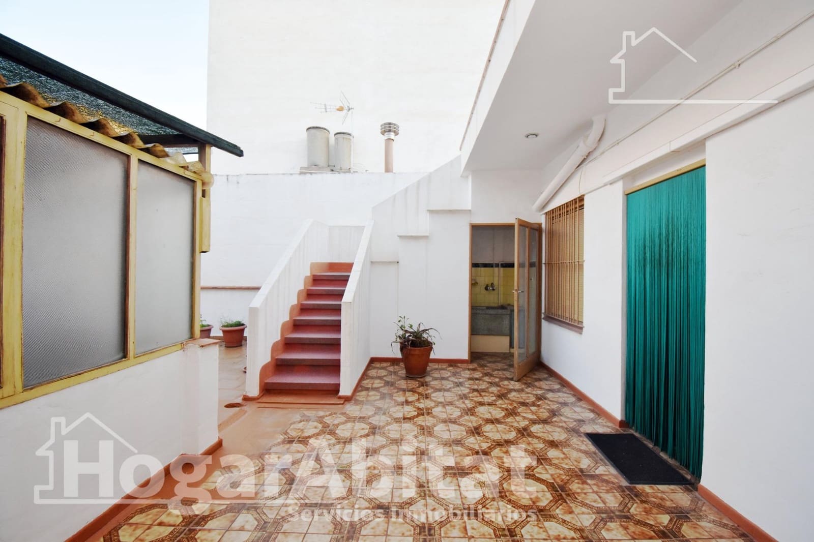 6 bedroom Townhouse for sale in Almassora / Almazora with garage - € 299,000 (Ref: 9396078)