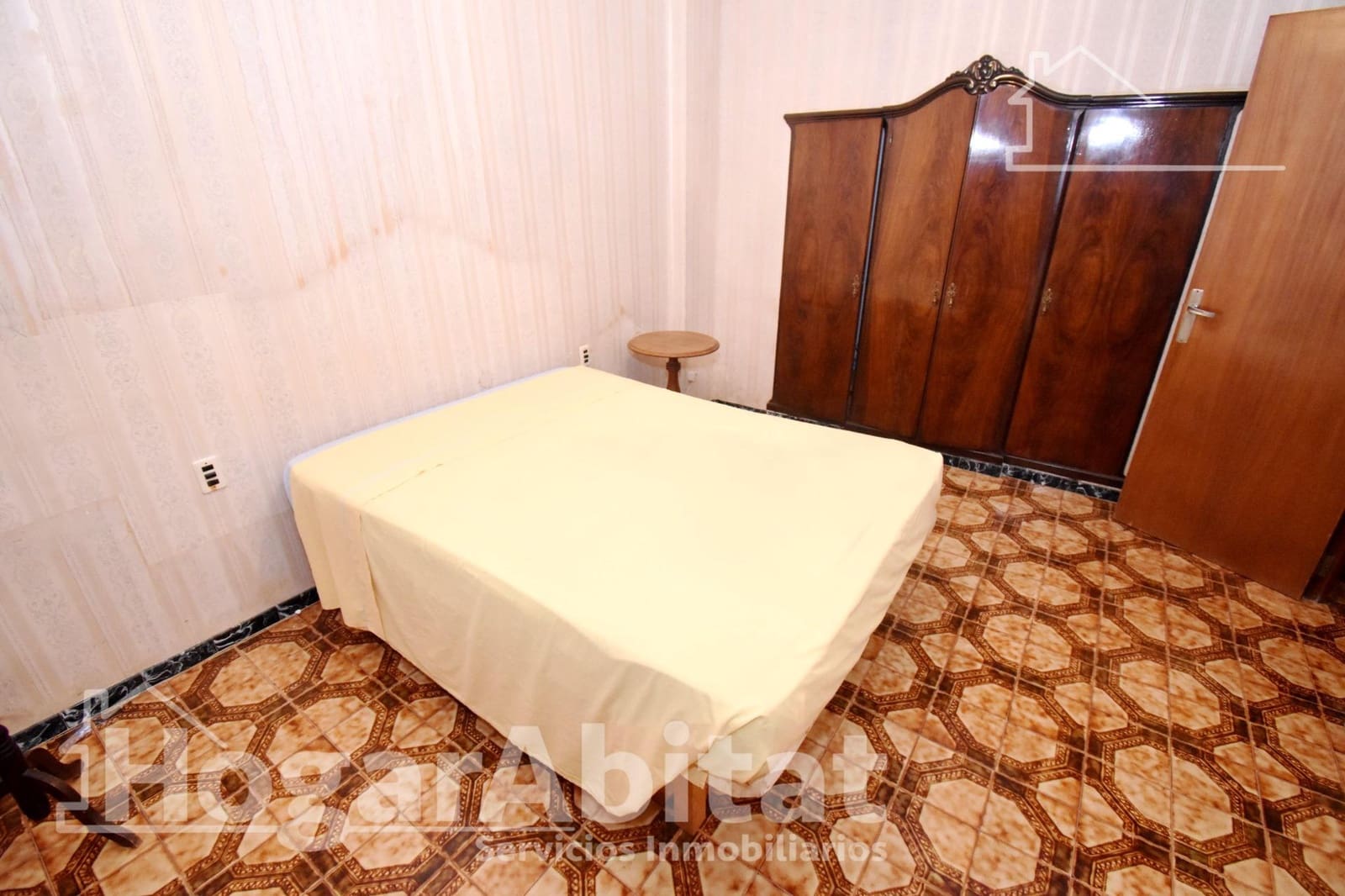 6 bedroom Townhouse for sale in Almassora / Almazora with garage - € 299,000 (Ref: 9396078)