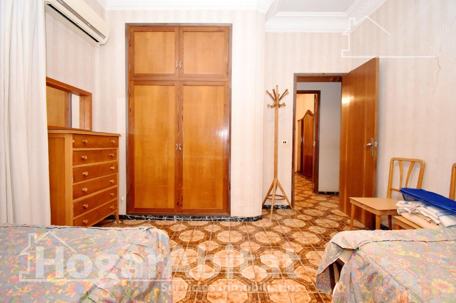 6 bedroom Townhouse for sale in Almassora / Almazora with garage - € 299,000 (Ref: 9396078)