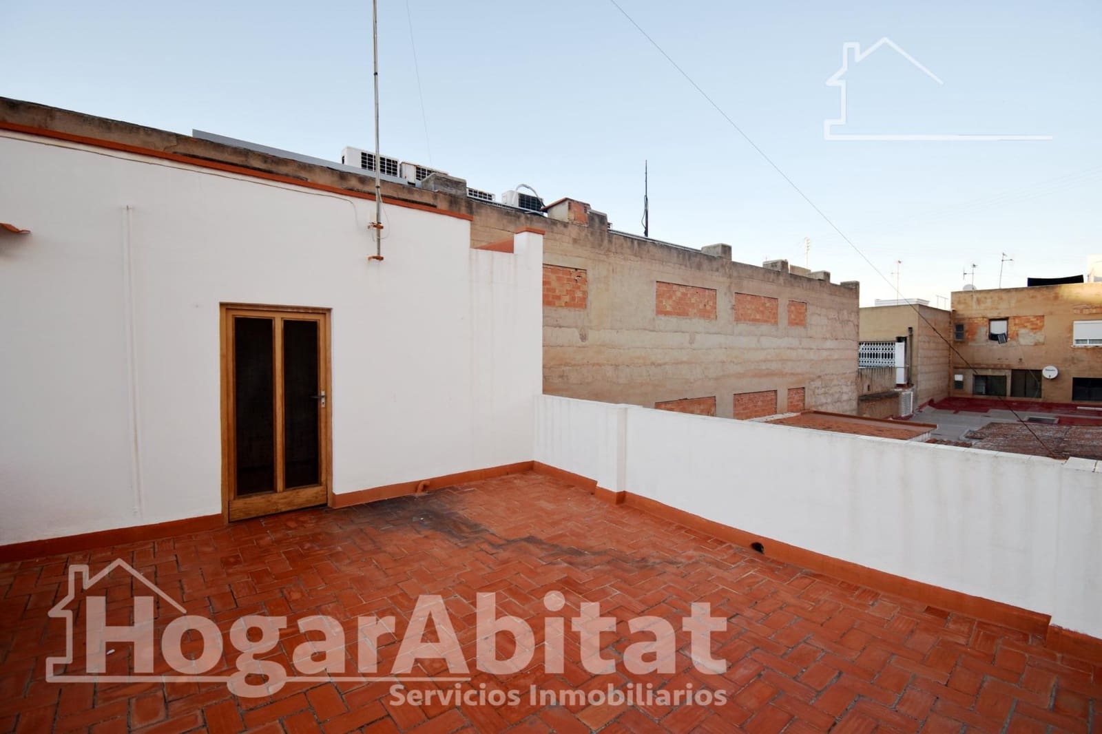 6 bedroom Townhouse for sale in Almassora / Almazora with garage - € 299,000 (Ref: 9396078)