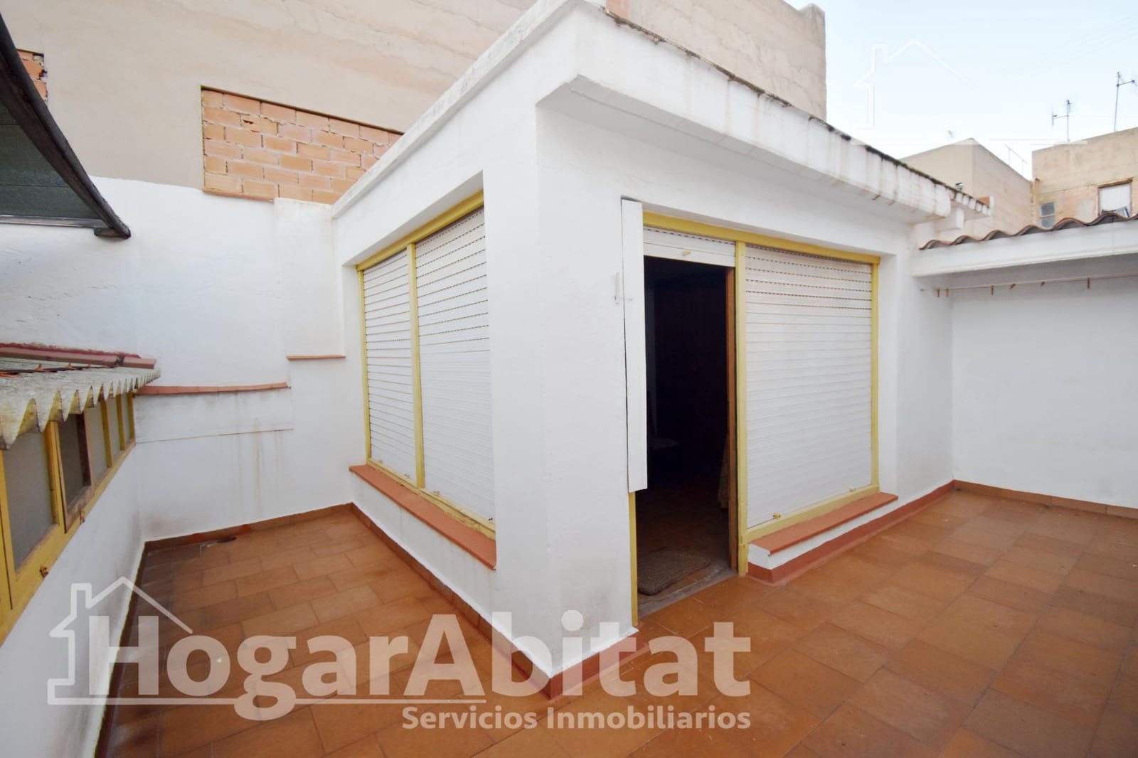 6 bedroom Townhouse for sale in Almassora / Almazora with garage - € 299,000 (Ref: 9396078)