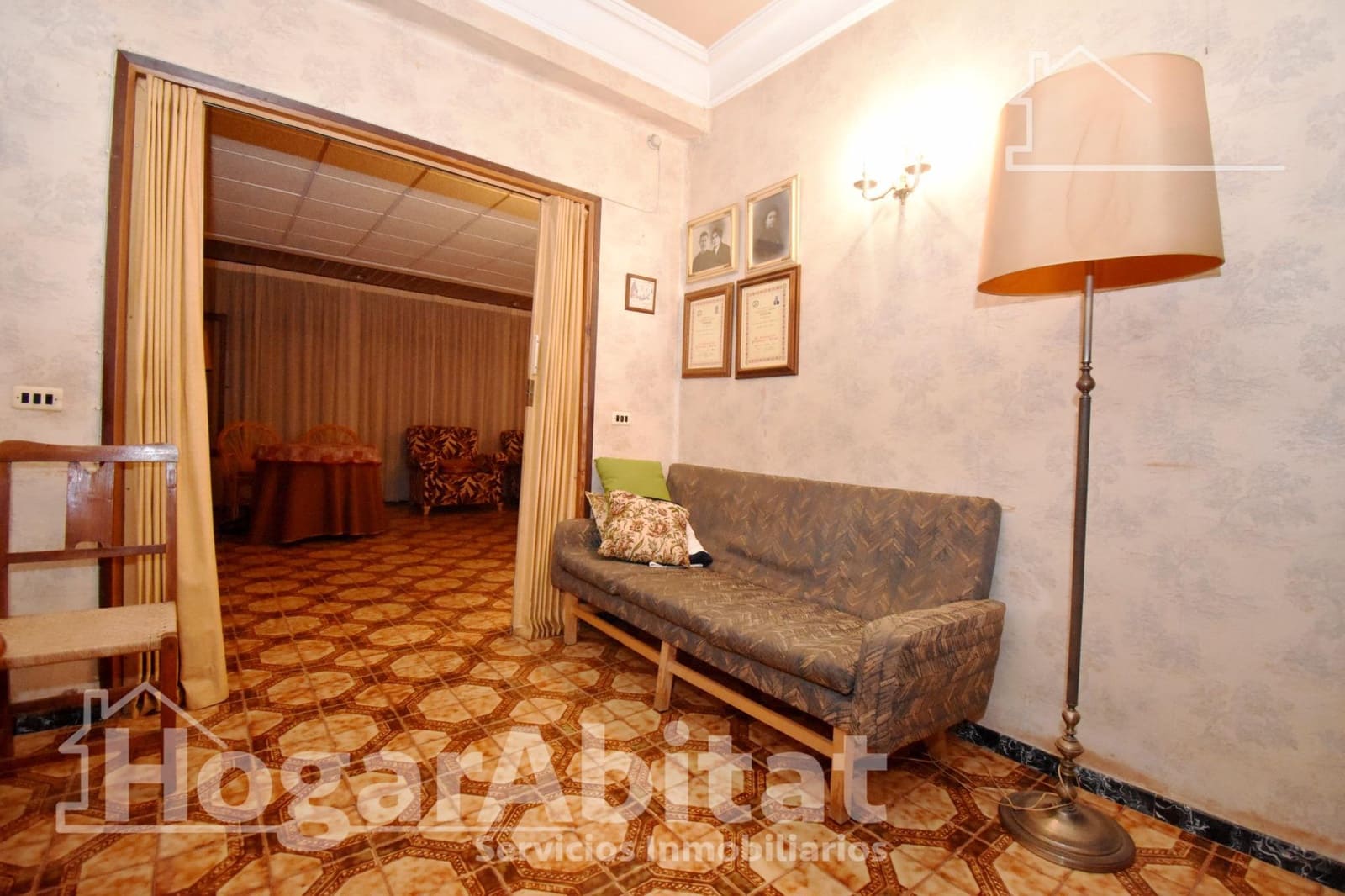 6 bedroom Townhouse for sale in Almassora / Almazora with garage - € 299,000 (Ref: 9396078)