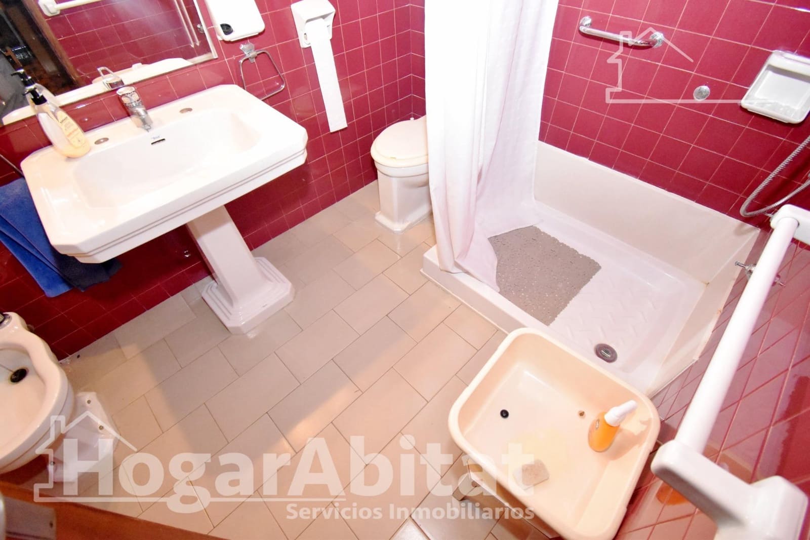 6 bedroom Townhouse for sale in Almassora / Almazora with garage - € 299,000 (Ref: 9396078)