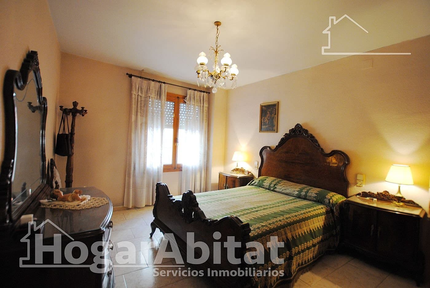 4 bedroom Flat for sale in Tavernes de la Valldigna - € 170,000 (Ref: 9398537)