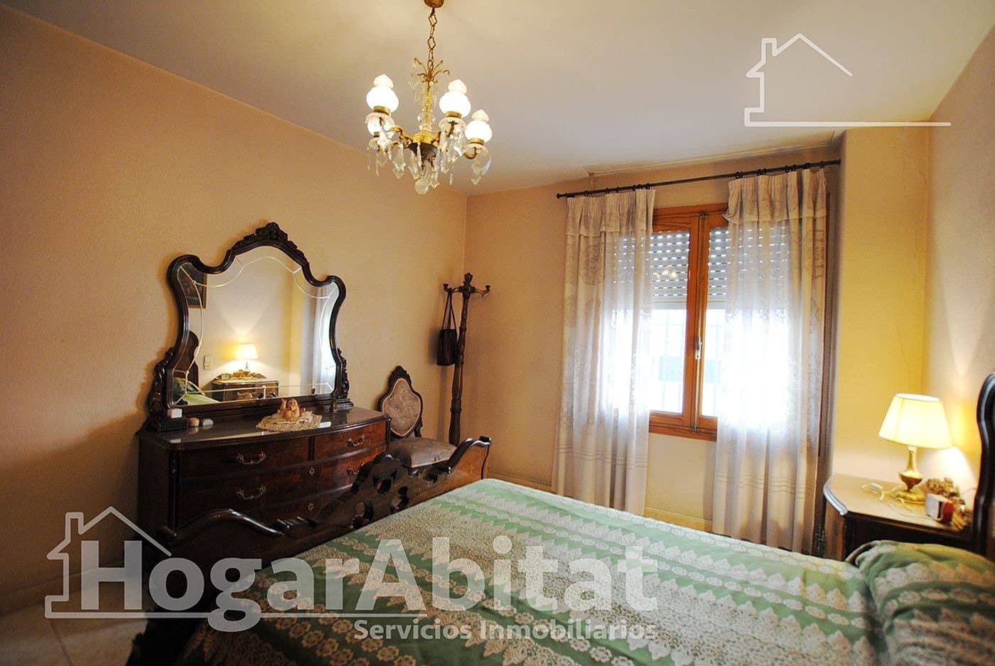 4 bedroom Flat for sale in Tavernes de la Valldigna - € 170,000 (Ref: 9398537)