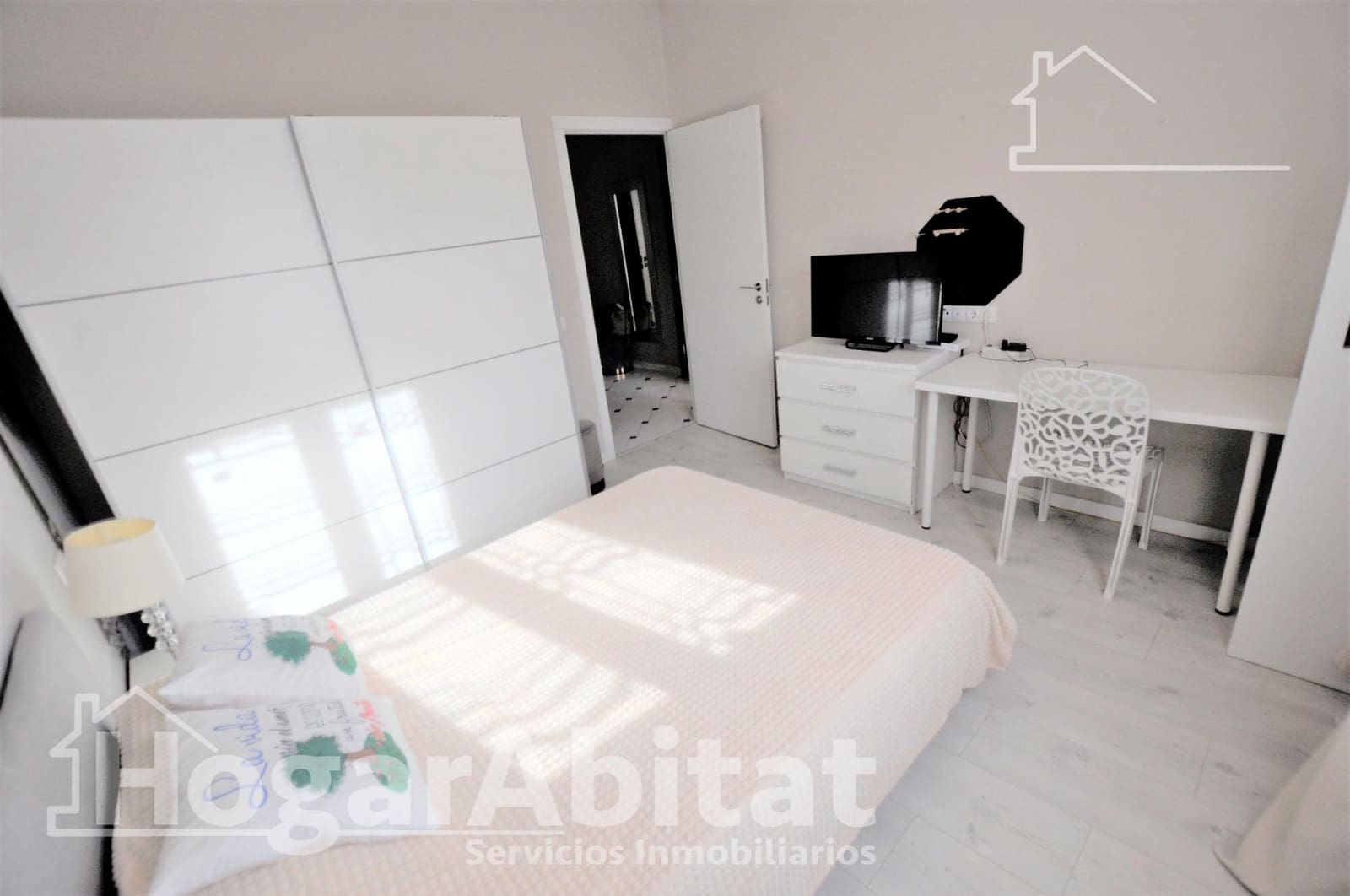 3 slaapkamer Flat te koop in Valencia stad - € 250.000 (Ref: 9398546)