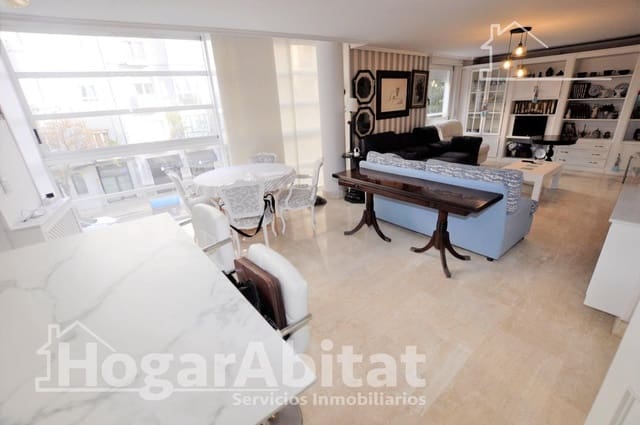 3 bedroom Flat for sale in Arrancapins, Valencia city with garage - € 499,900 (Ref: 9398550)