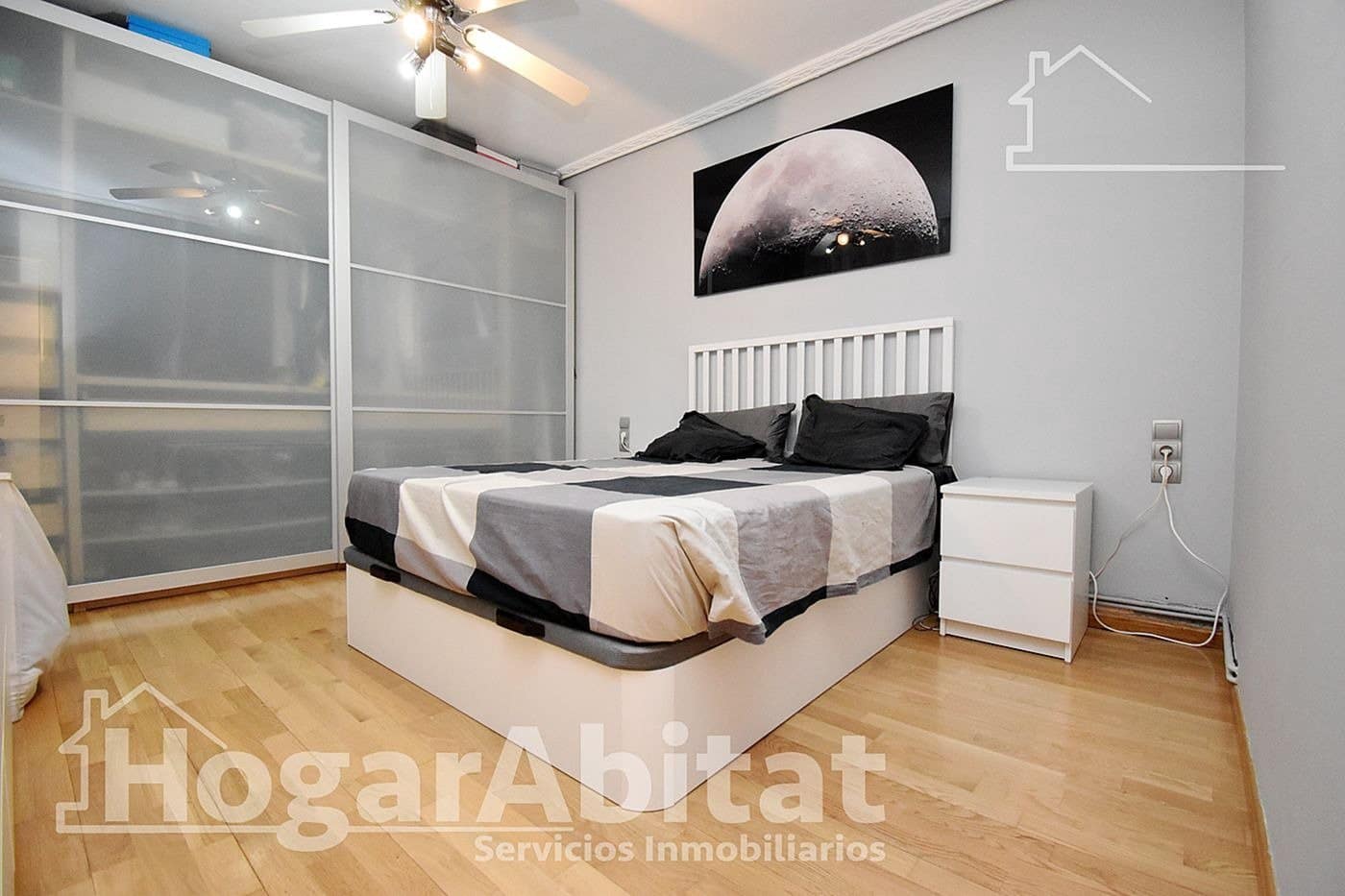 3 bedroom Flat for sale in Castello de la Plana - € 180,000 (Ref: 9401114)