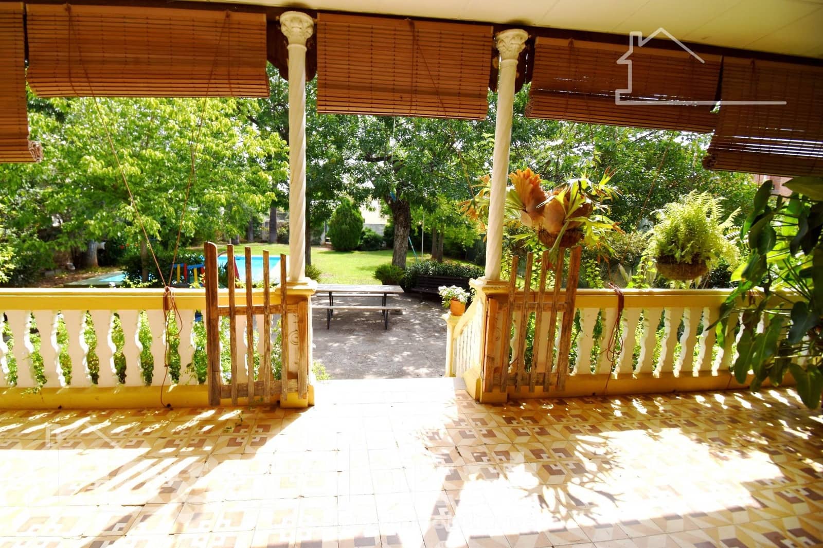 4 bedroom Villa for sale in Castello de la Plana with pool - € 350,000 (Ref: 9401115)