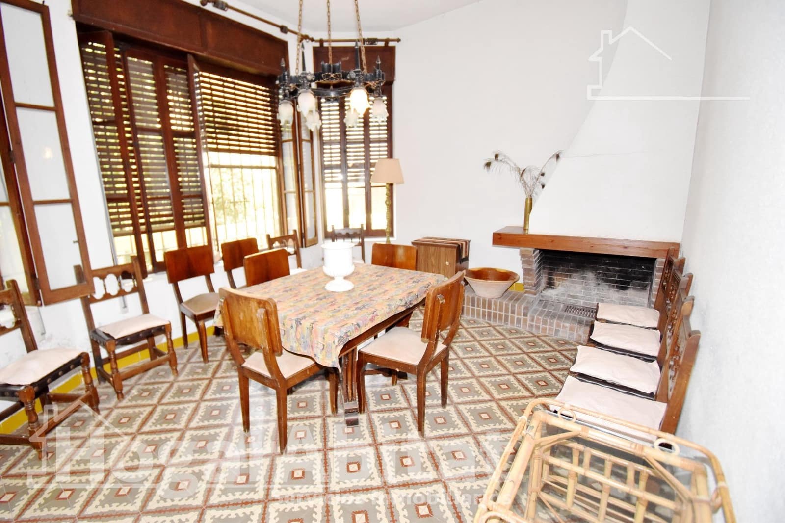 4 bedroom Villa for sale in Castello de la Plana with pool - € 350,000 (Ref: 9401115)