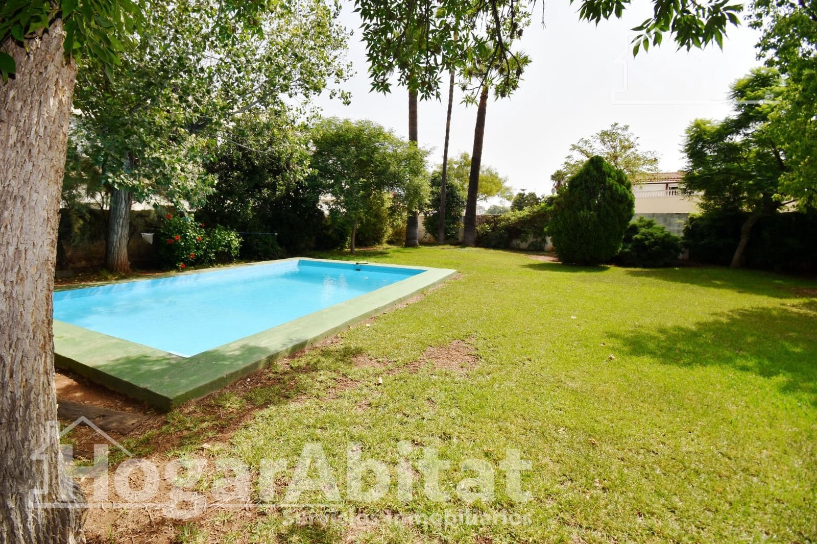 4 bedroom Villa for sale in Castello de la Plana with pool - € 350,000 (Ref: 9401115)