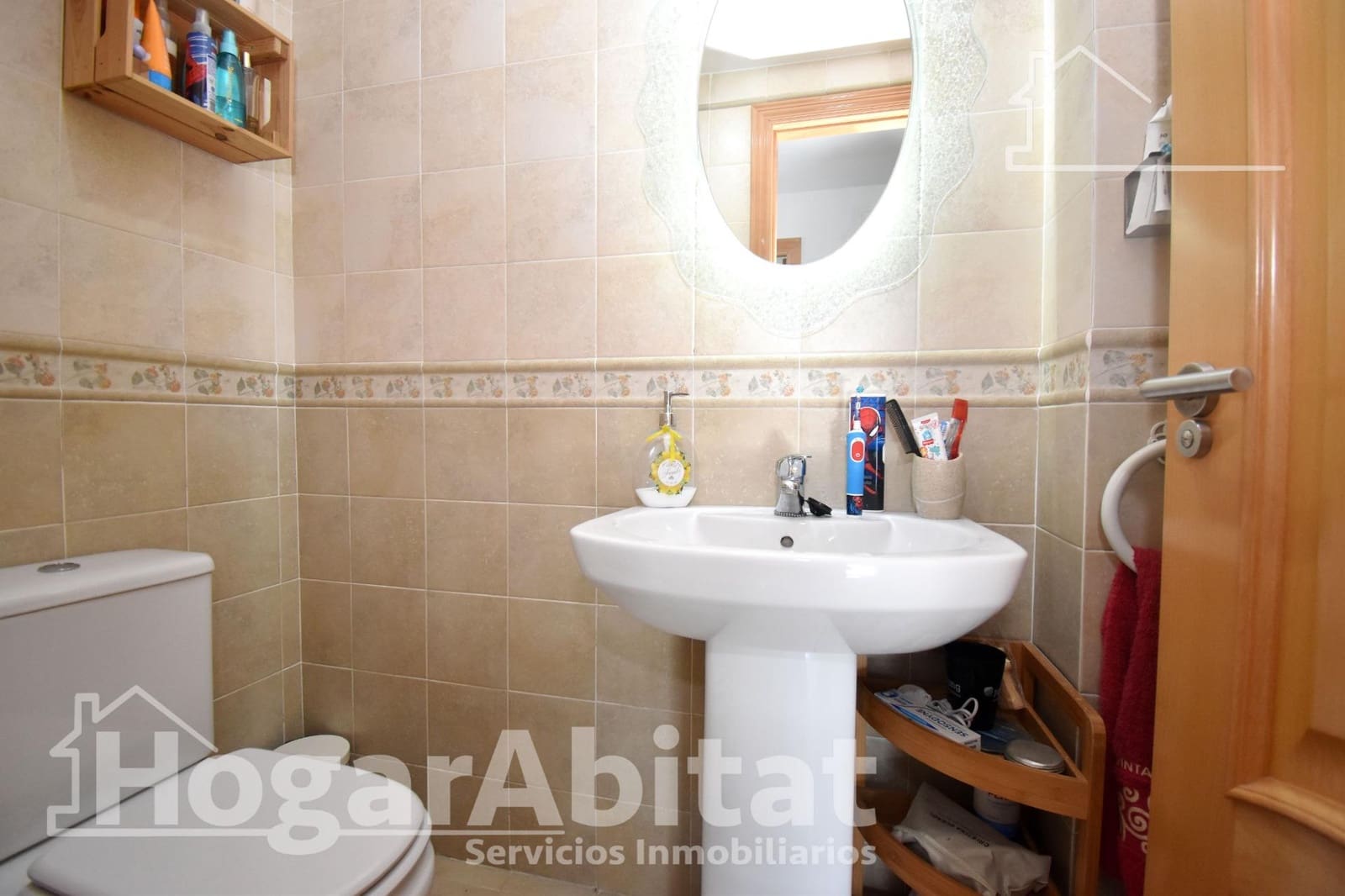 3 makuuhuone Rivitalo myytävänä paikassa Castello de la Plana mukana 
autotalli - 297 000 € (Ref: 9401116)