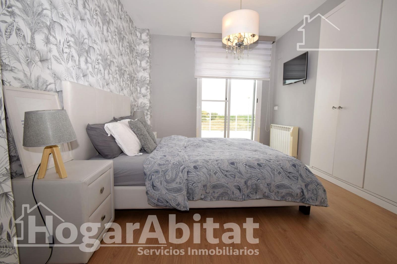 4 sypialnia Willa na sprzedaż w Chiva z basenem garażem - 650 000 € (Ref: 9401125)