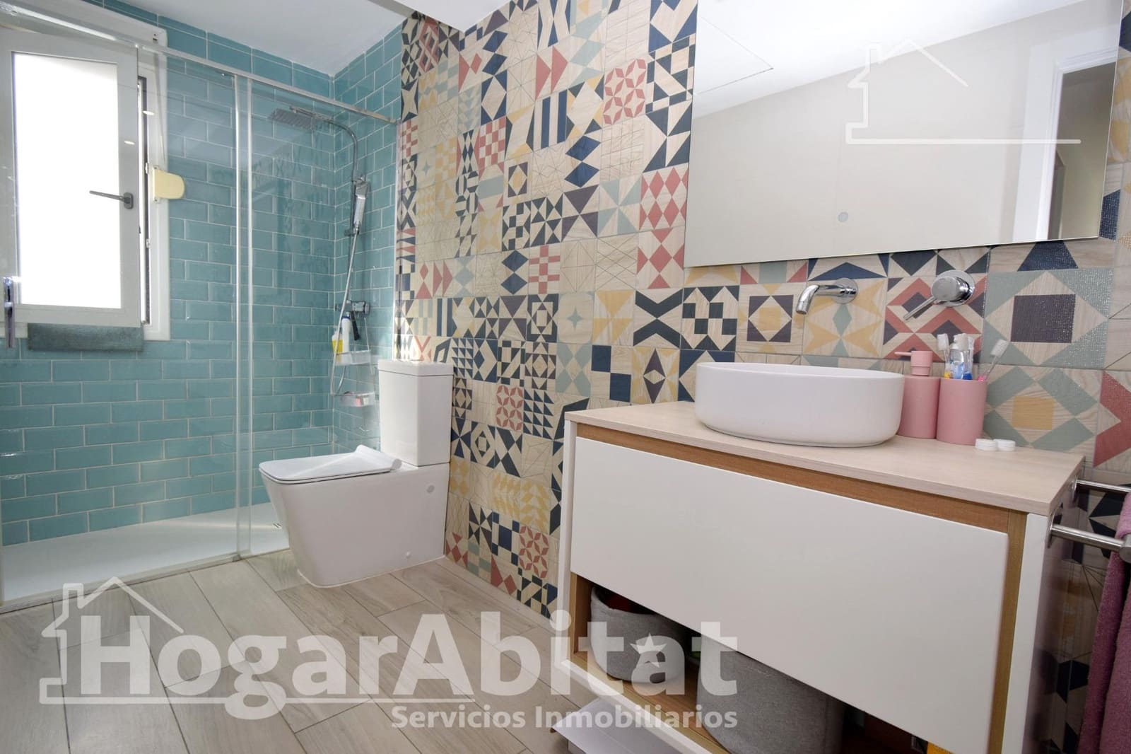 4 sypialnia Willa na sprzedaż w Chiva z basenem garażem - 650 000 € (Ref: 9401125)