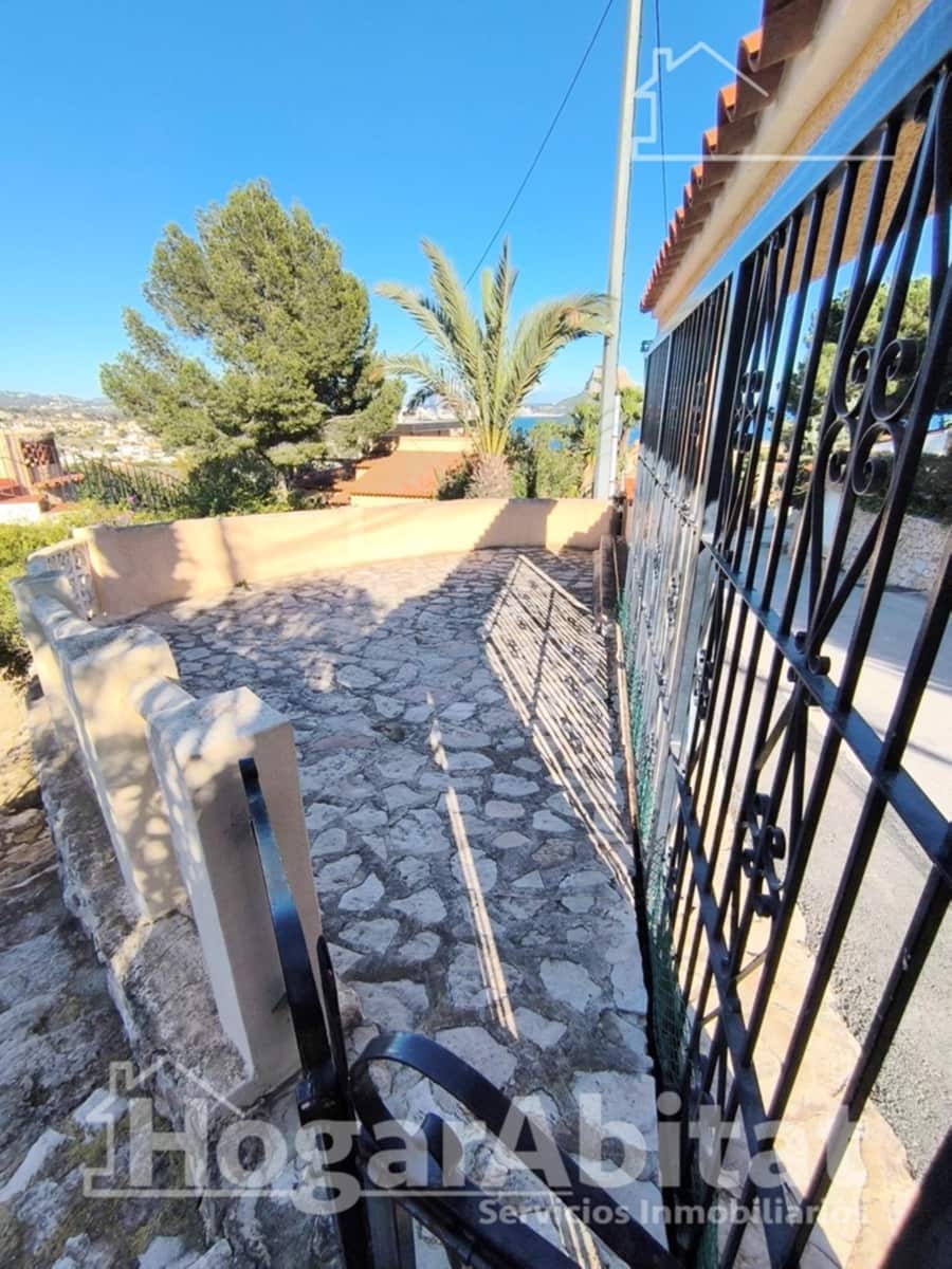 Chalet de 4 habitaciones en Calpe / Calp en venta con piscina garaje - 490.000 € (Ref: 9401129)