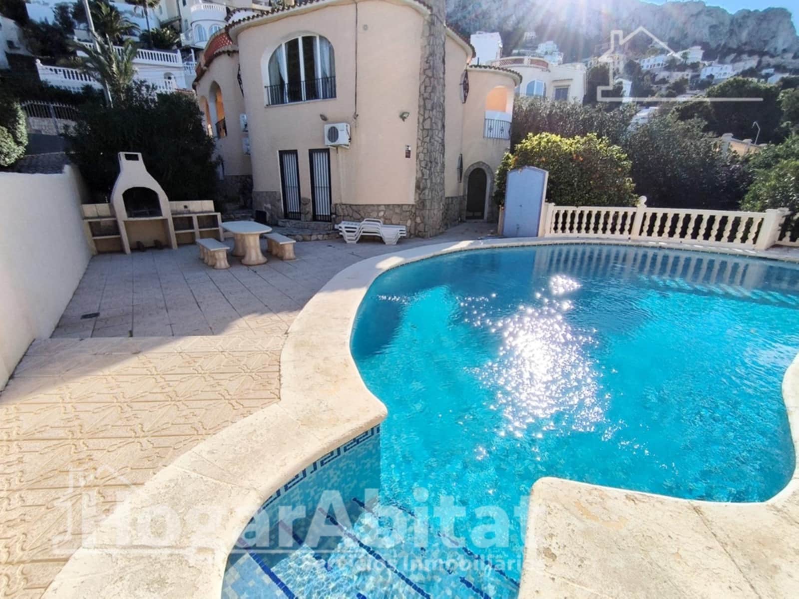 Chalet de 4 habitaciones en Calpe / Calp en venta con piscina garaje - 490.000 € (Ref: 9401129)